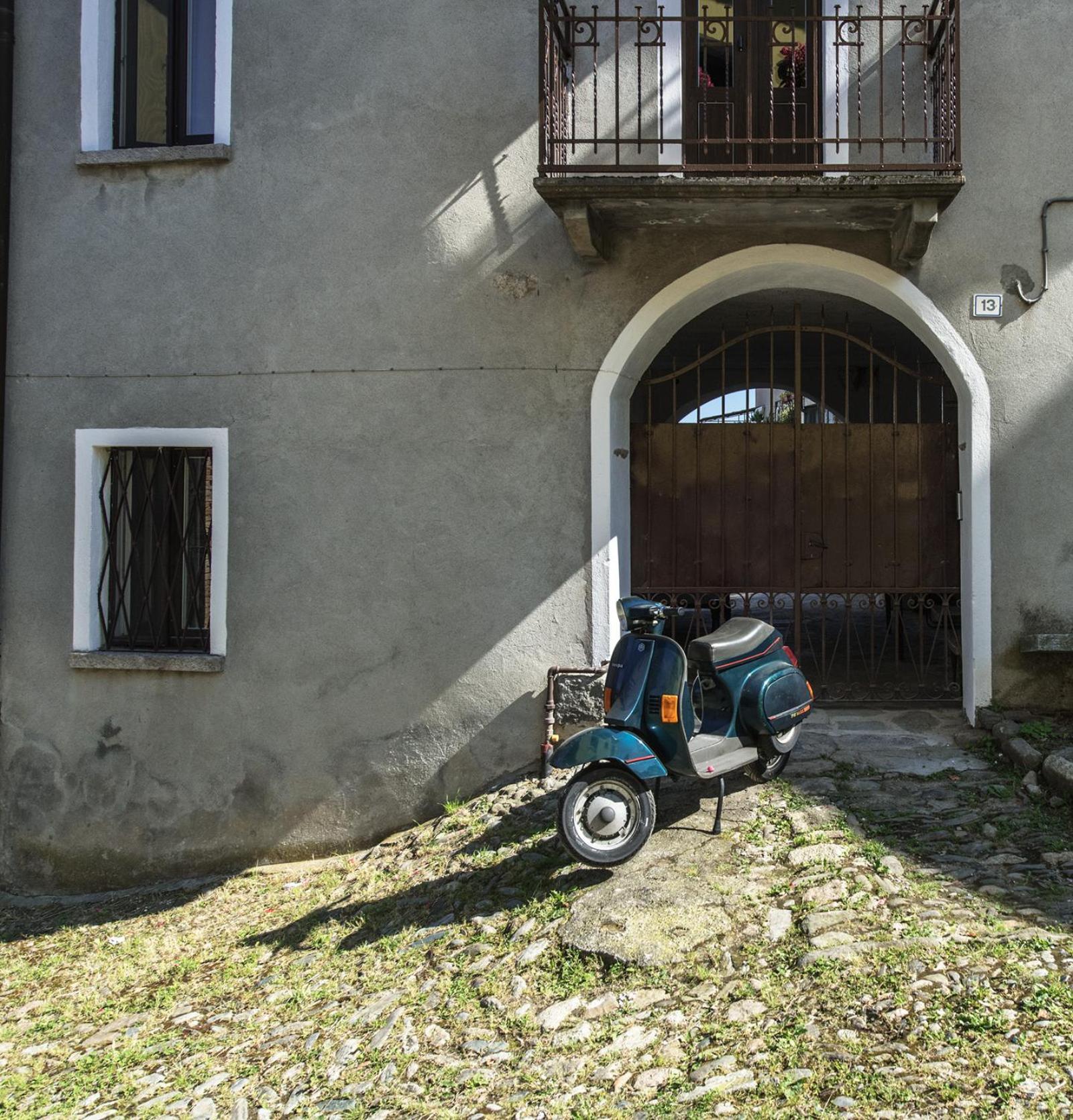 Apartment Complex Levoasi *