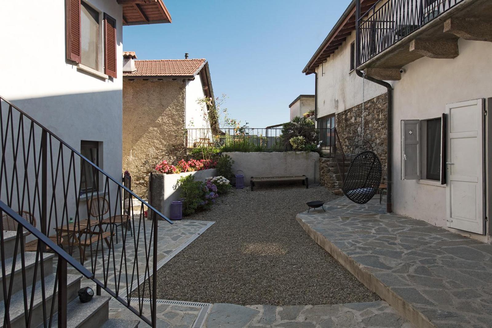 Apartment Complex Levoasi *